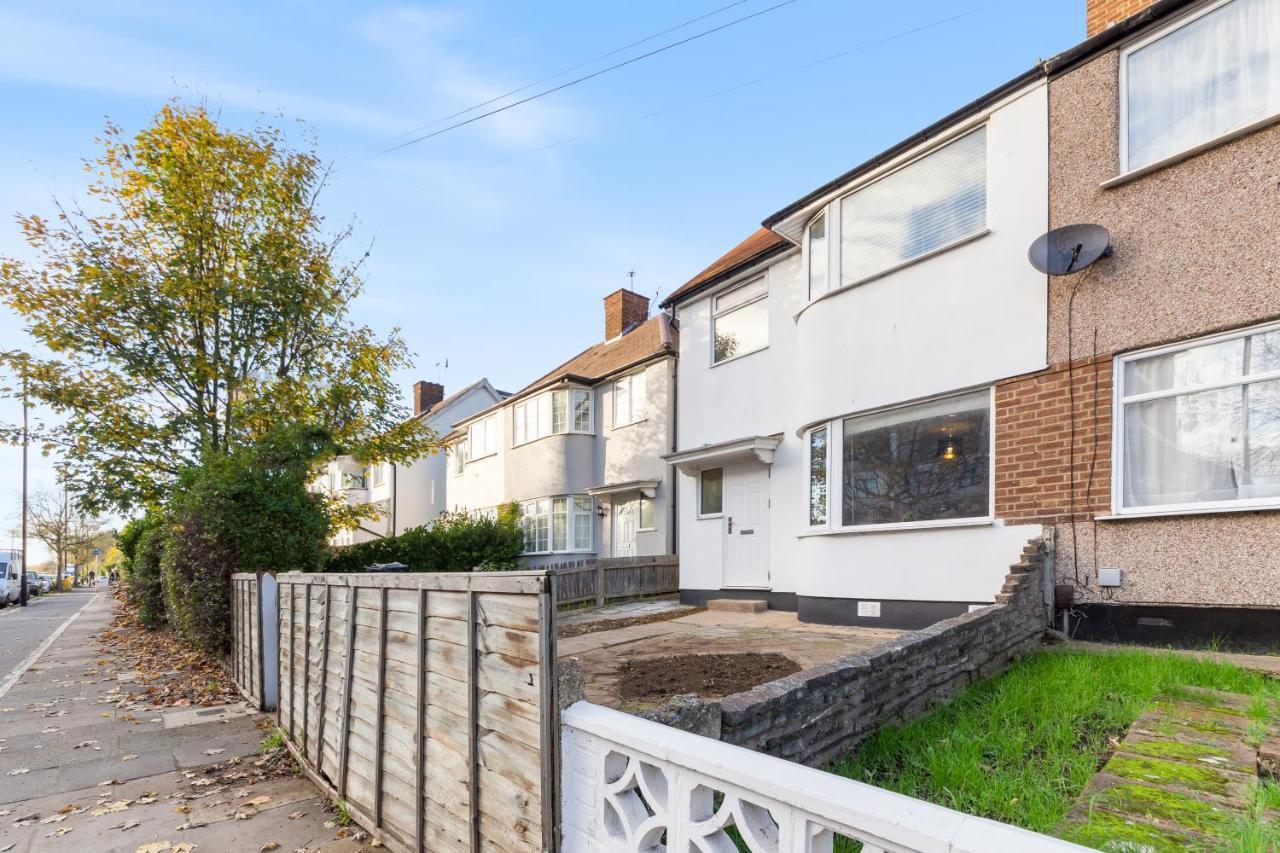 Twickenham Stays Isleworth Exterior photo